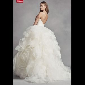 White by Vera Wang Dresses - White VERA WANG Organza Rosette Wedding Dress 4 White by Vera Wang Dresses - White VERA WANG Organza Rosette Wedding Dress 4
